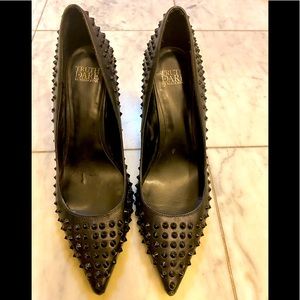 Spike details black heels